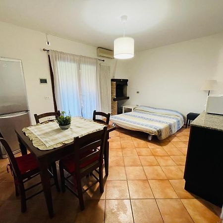 Borgo Del Nibbio Apartment Porto Levante Ngoại thất bức ảnh