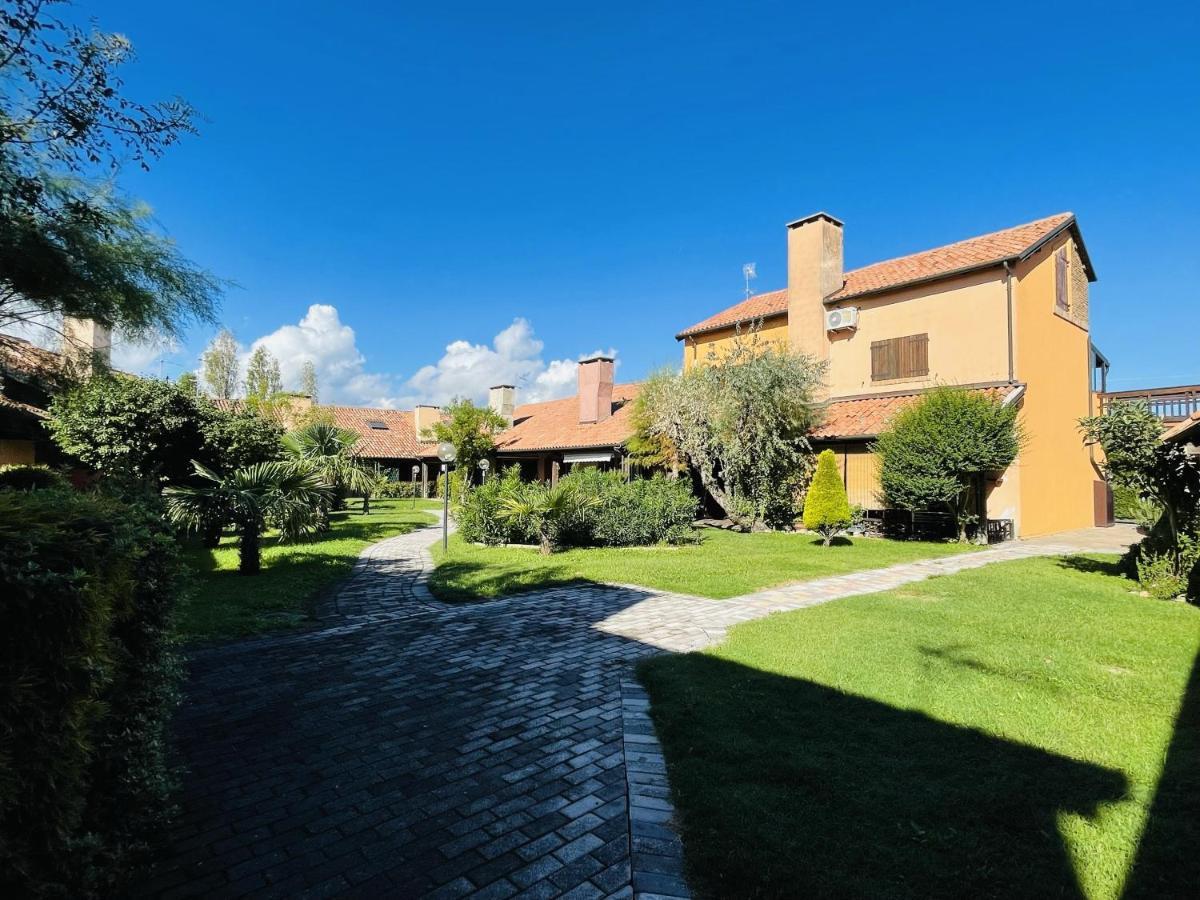 Borgo Del Nibbio Apartment Porto Levante Ngoại thất bức ảnh