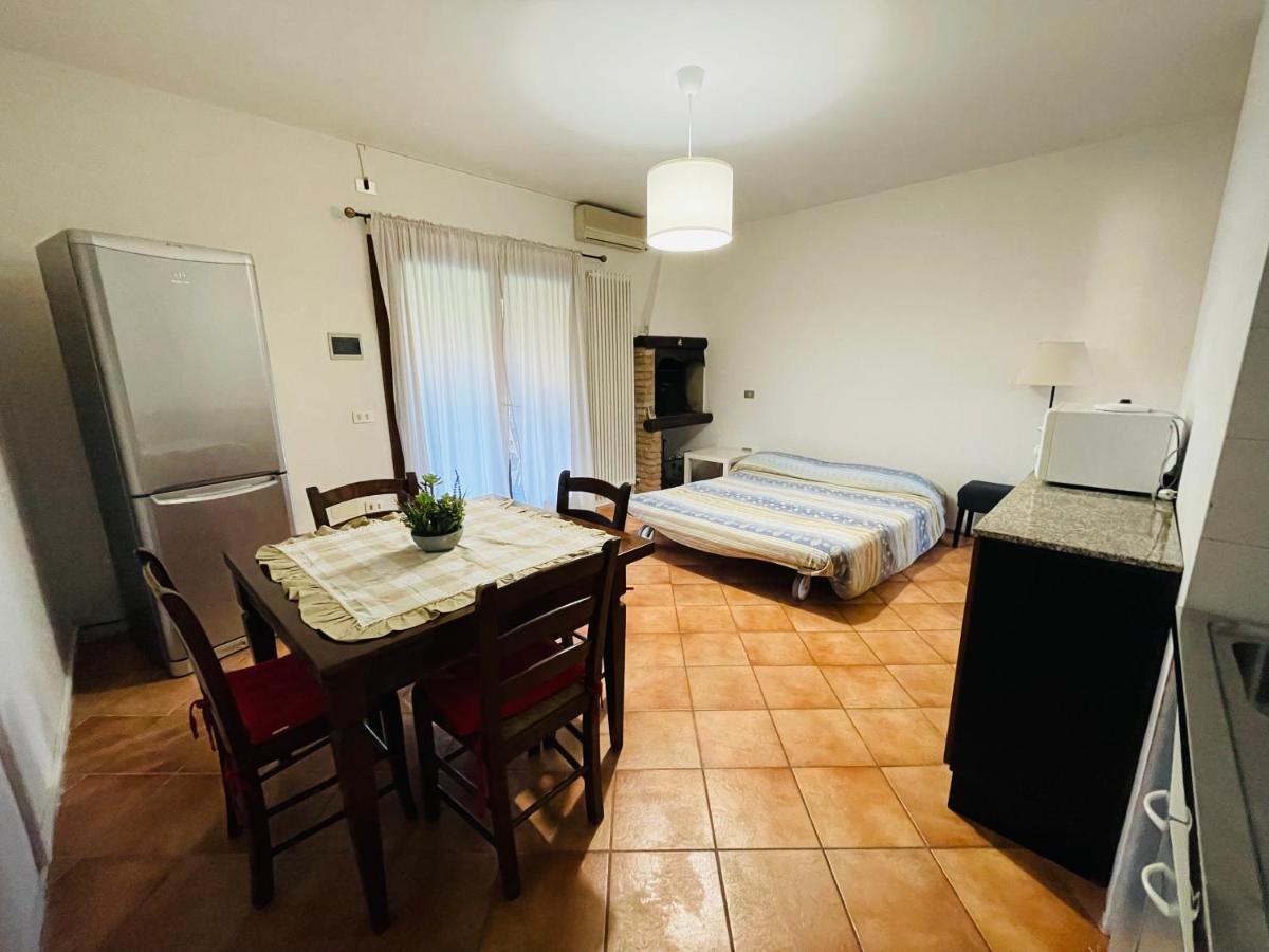 Borgo Del Nibbio Apartment Porto Levante Ngoại thất bức ảnh